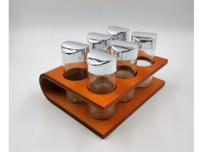 Θήκη Μπαχαρικών Σε Ξύλινη Βάση Με 6 Γυάλινα Βαζάκια 19x16xY11εκ.